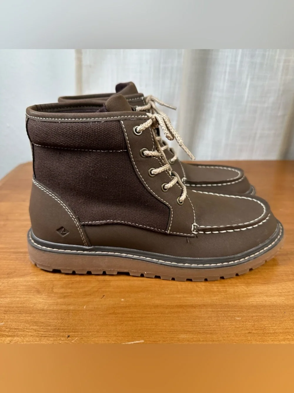 Sperry NWOT Top-Sider Rudder Brown Leather Boots Boys 4 Unisex